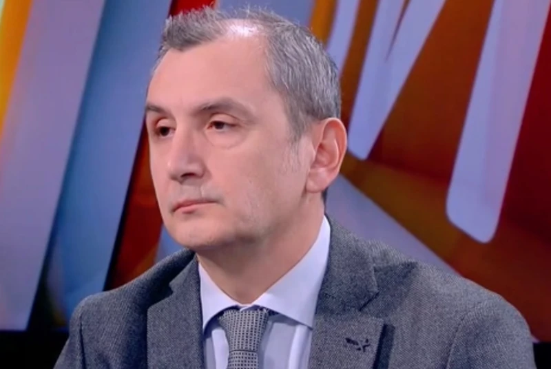 Михаил Околийски за медицинските хеликоптери: Има риск да загубим 80 милиона евро по Плана за възстановяване