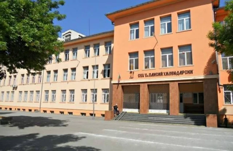 Пловдивчанка показа възмутителна гледка и поиска глоби за родителите на тези ученици