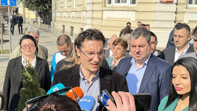 Крум Зарков: БСП не изключва коалиция с друга политическа сила след изборите
