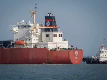 Кораб на бреговата охрана на ЕС потъна край гръцки остров, ранен е естонският посланик