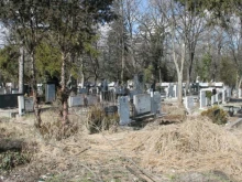 Екшън в Лом: Стрелба по време на панихида