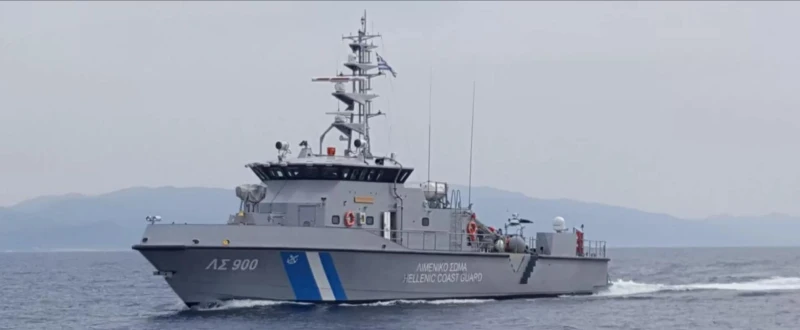 Кораб на Frontex потъна край гръцките брегове, има ранени