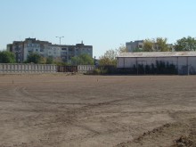 Започна изграждането на изкуствен терен на "Лаута"