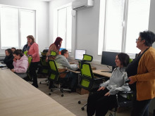 Откриха нова STEM зала в Професионалната гимназия за приложни изкуства в Смолян