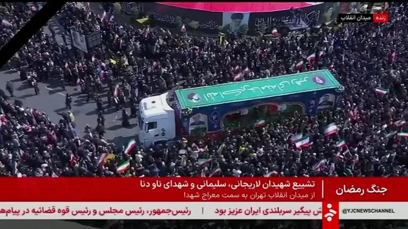 Хиляди изпатиха Али Лариджани и Голамреза Солеймани, които загинаха при израелски въздушни удари