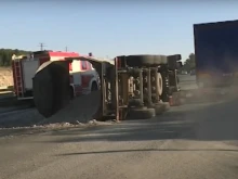 Шофьор на ТИР катастрофира на АМ "Струма"