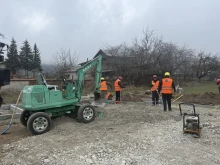 Започна изграждането на детска площадка към новоизградената детска градина в село Радуил