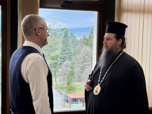 Областният управител на Кюстендил се срещна с Велбъждския епископ 