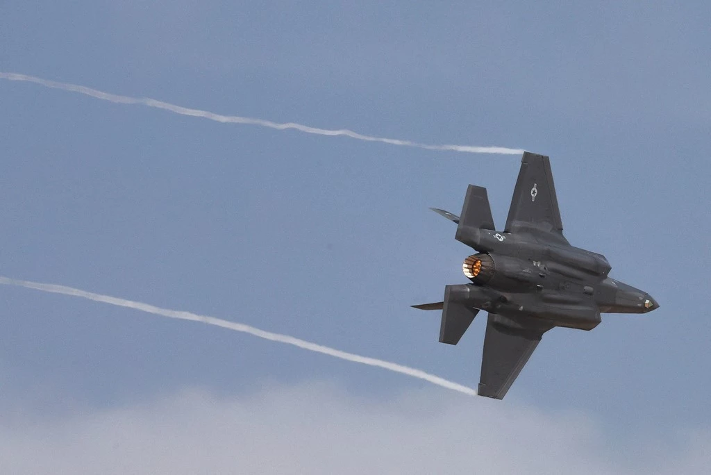 IRIB: Иранската ПВО прехвана за първи път американски изтребител F-35