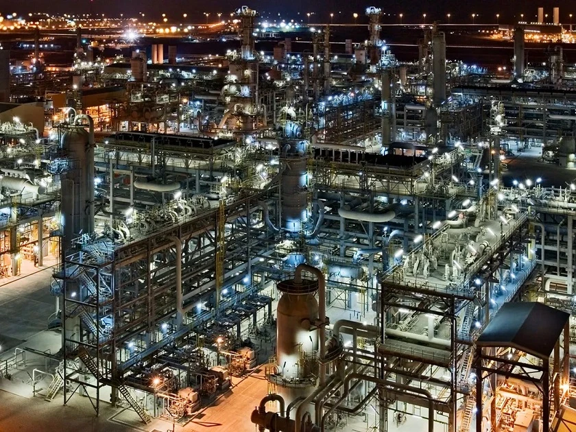 Доставките на природен газ за Европа от Катар под въпрос след ударите по Рас Лафан