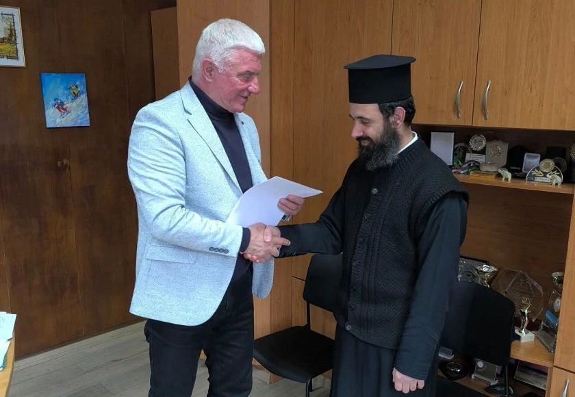 Близо 1700 евро са събрани от дарения за възстановяване на килийно училище в църква в Чепеларе