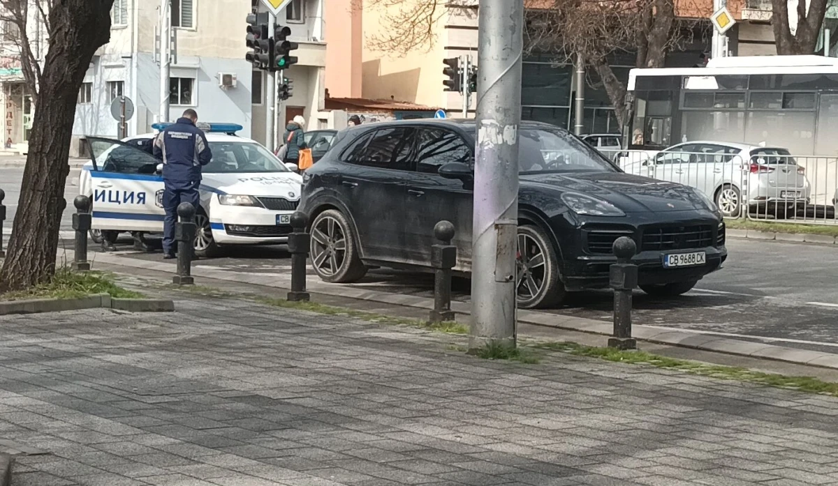 Глобиха дама с "Порше" в центъра на Пловдив