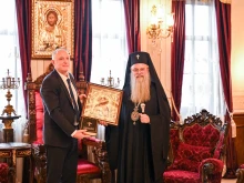 Пловдивският митрополит Николай прие официално за първи път новия областен управител