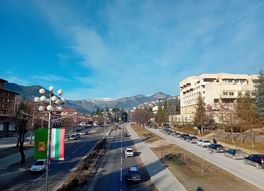Кметът на Смолян забрани продажбата на алкохол и масовите мероприятия в деня на изборите
