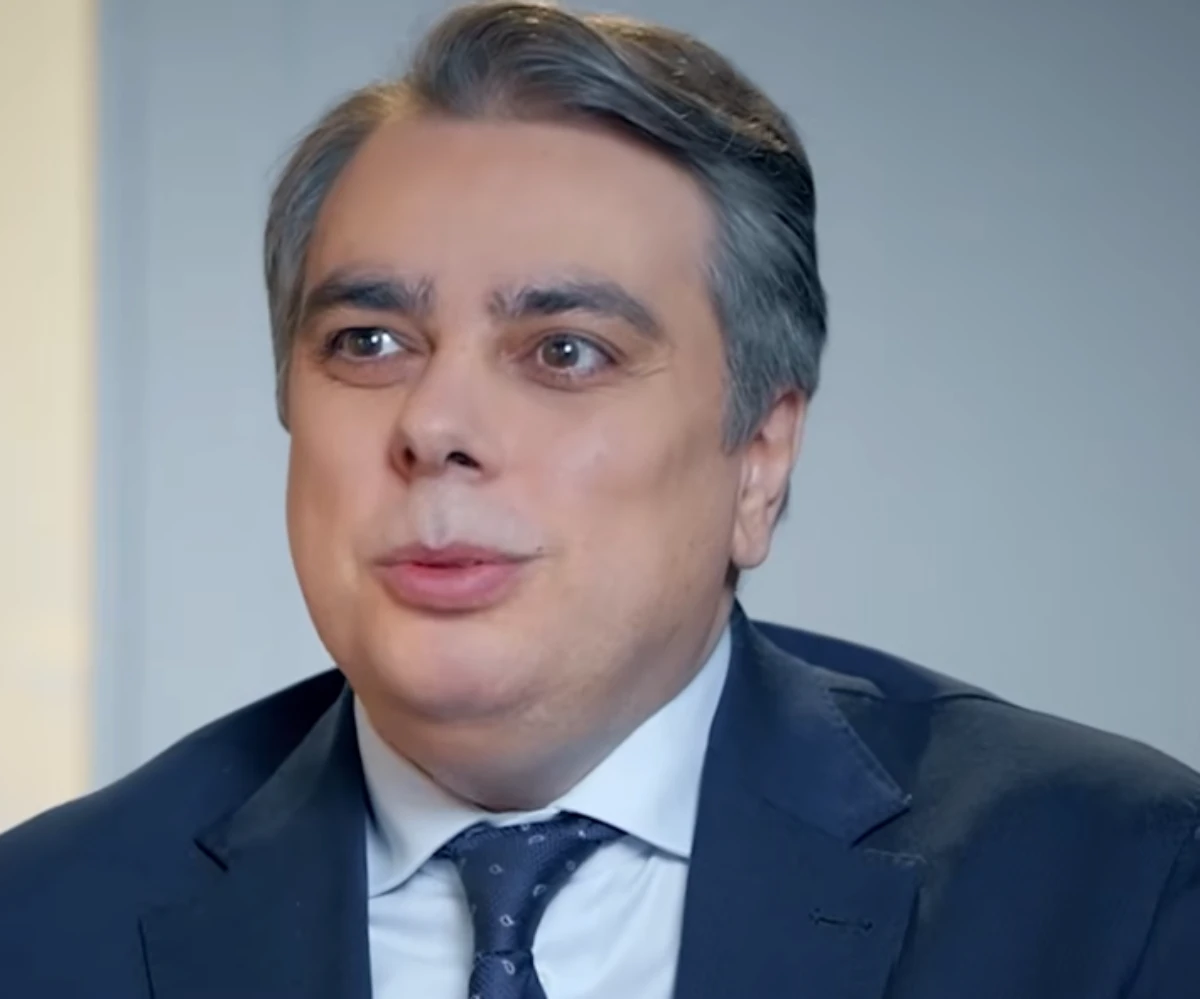 Асен Василев изненада Мон Дьо: Не съм гей!