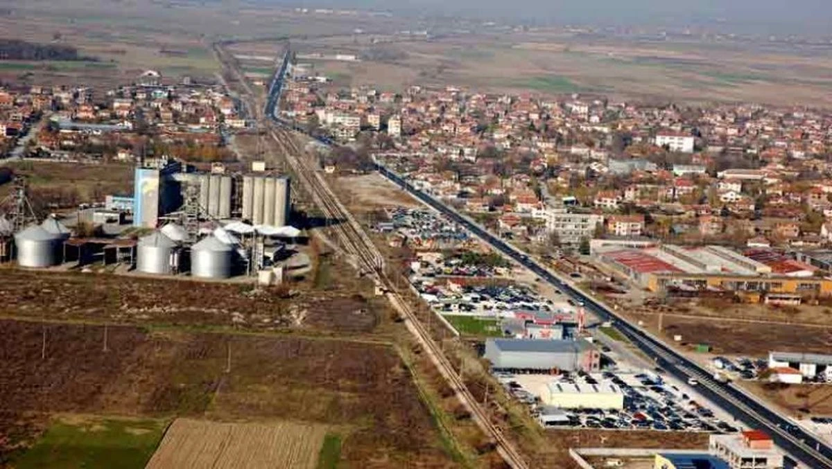 Угнил птичи тор е причинил миризмата, която се усети дори в Пловдив