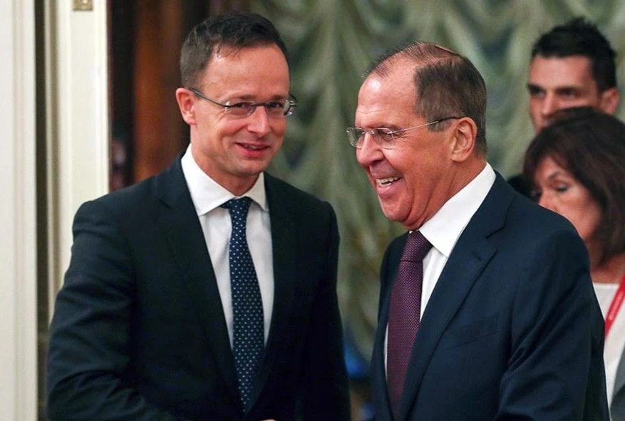 WP: Сиярто редовно е докладвал на Лавров срещите на ЕС