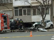 Зверска катастрофа в Стара Загора прати двама в болница