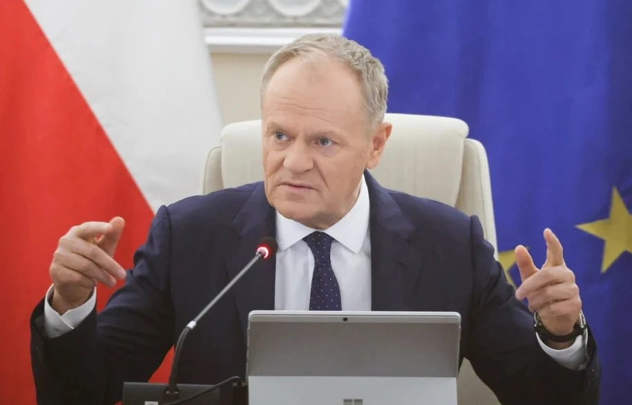 Полша разглежда три варианта за намеса на пазара на горива