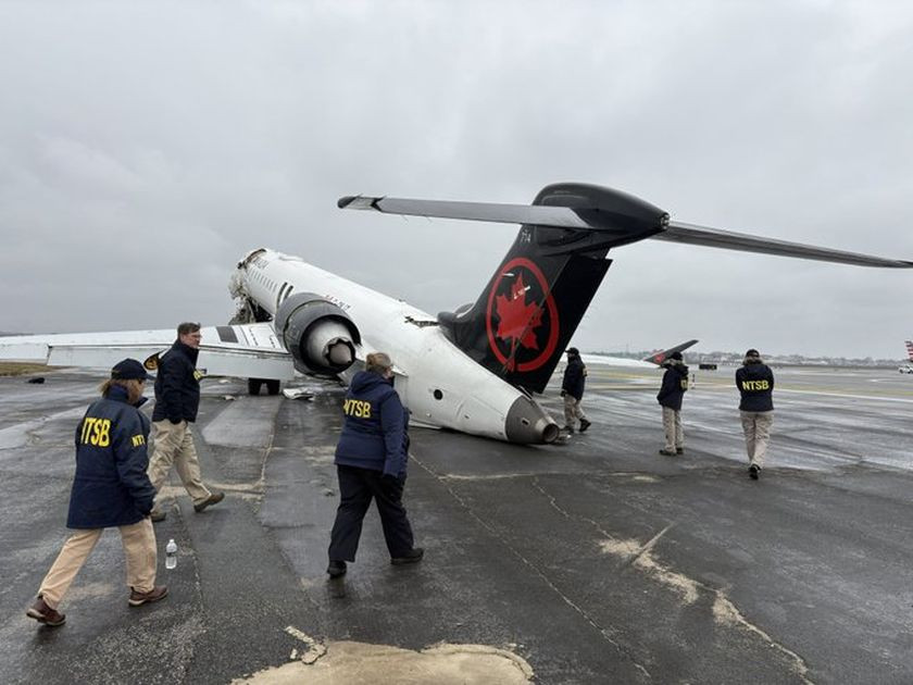 Възобновени са полетите на летище La Guardia в Ню Йорк