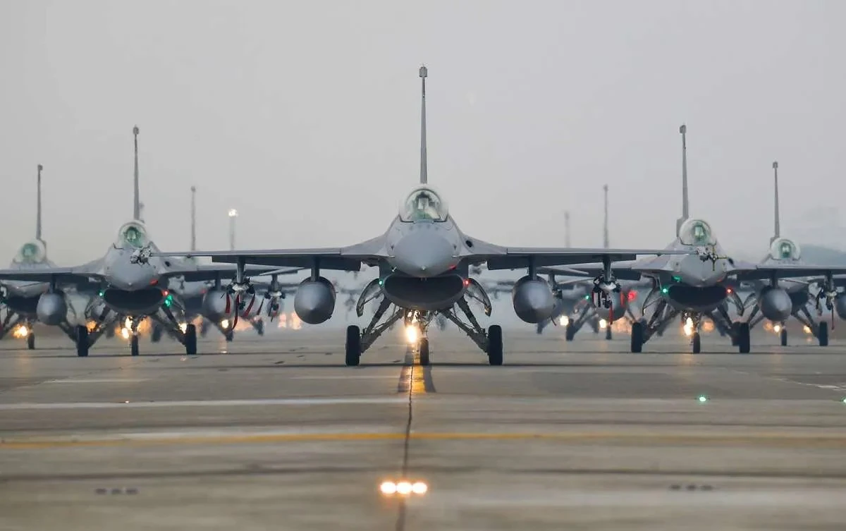 САЩ прехвърлиха още една ескадрила изтребители F-16 в Близкия Изток