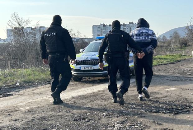 Полицейска операция за противодействие на престъпления свързани с политическите права