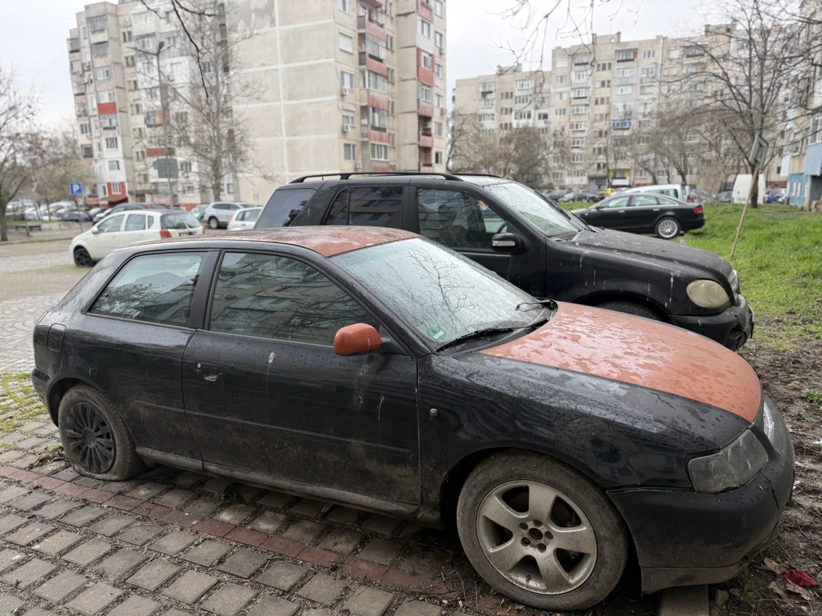Община Ямбол призовава: Сигнализирайте за изоставени автомобили