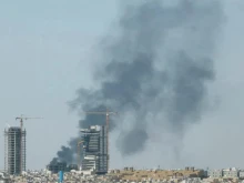 Двама души загинаха при ракетна атака над Абу Даби