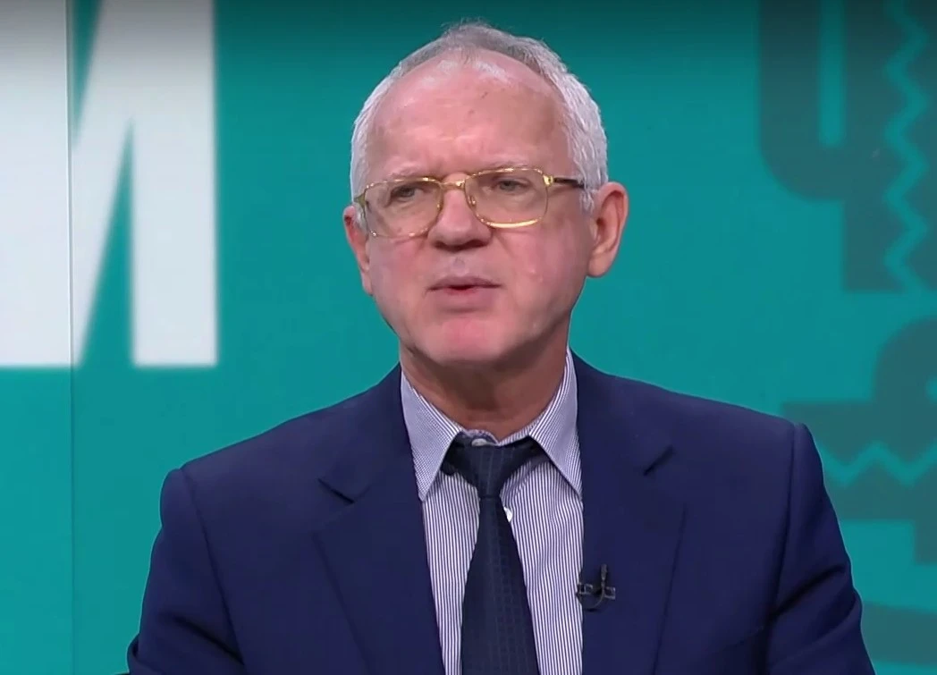 Васил Велев: Даже да се реши всичко по мирен начин, проблемите в Европа няма да се решат веднага