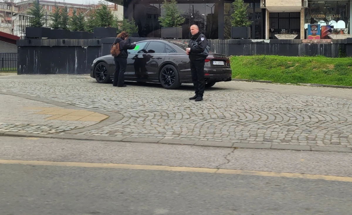 Край на мита за безнаказаното паркиране:"Златният номер" не осигурява "златно паркомясто" в Пловдив