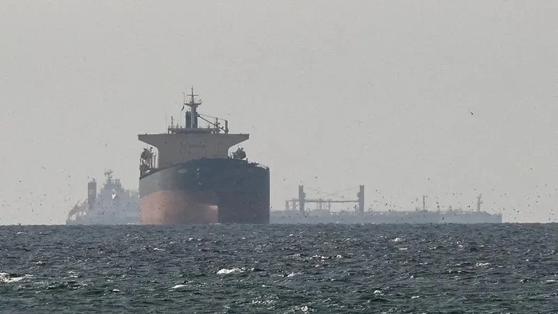 IRGC забрани корабоплаването "към и от пристанищата на съюзниците на САЩ и Израел", транзитът през Ормузкия проток ще бъде подложен на "сурови мерки"