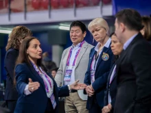 Президентът на световната гимнастика откри Световната купа в София на български език