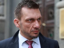 Да се извиним на читателите, че го направихме известен, а той е о...
