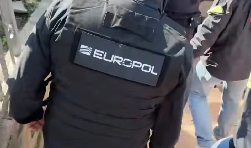 България с ключова роля в операция на Европол срещу престъпната мрежа "оръжия срещу канабис" 