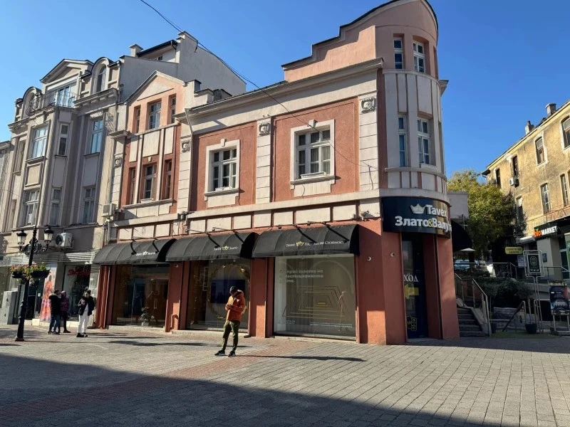 Макс Баклаян: Създадохме това място в Пловдив, за да може хората да получат по-добро разбиране за парите