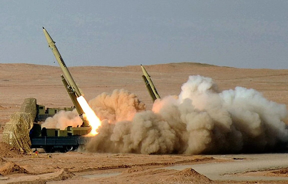 "Цифрите са впечатляващи": Defense Express изчисли колко дрона и балистични ракети е изстрелял Иран срещу държавите от Близкия изток