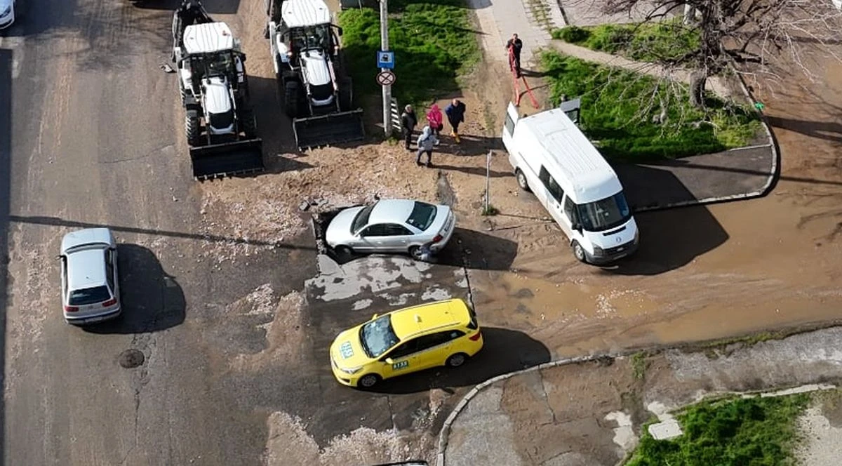 Предупредили водачката на пропадналата кола, а тя отвърнала "Вие ще ми кажете да не карам натам"