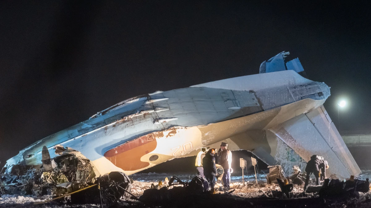 Руски Ан-26 се разби в Крим, съобщава се за десетки загинали