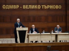 Министър Дечев пред полицаи от Велико Търново: Трябва да сте безкомпромисни към нарушителите на политическите права