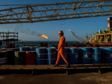 Bloomberg: Войната в Иран донесе на Русия милиарди долари