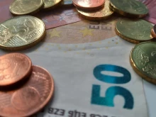 Каква ще бъде надницата за работещите по великденските празници? Има нюанси в закона
