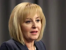 Мая Манолова: На властта не й пука как потребителите ще посрещнат раздутите сметки