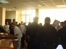 Съдът окончателно остави в ареста групата, източвала ДДС за милиони