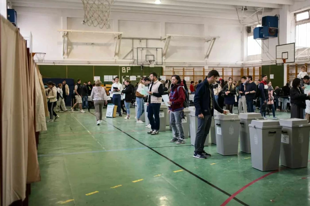 Към 11 00 ч на 12 април избирателната активност на парламентарните