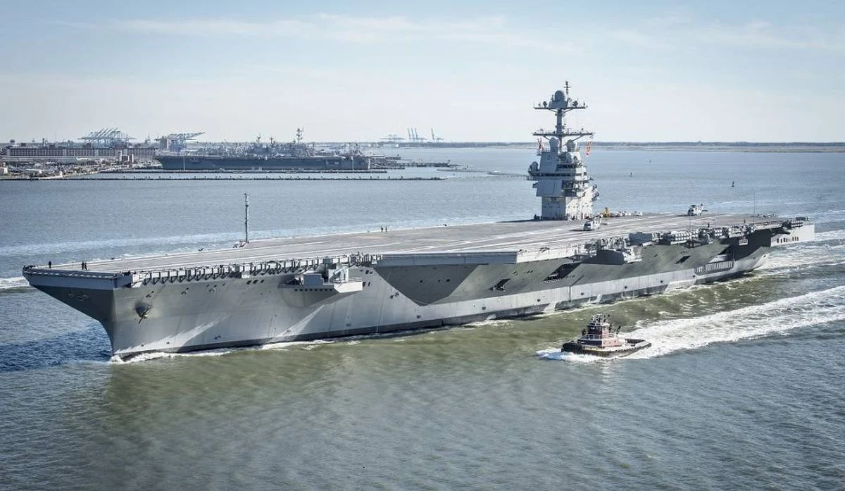 Най големият боен кораб в света – самолетоносачът USS Gerald R