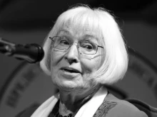 Йотова за Маргрет Николова: Нейният непрежалим глас се превърна в част от духовната памет на нацията