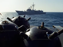 Politico: Корабите на ВМС на САЩ играят "смъртоносна игра на криеница" с иранските мини