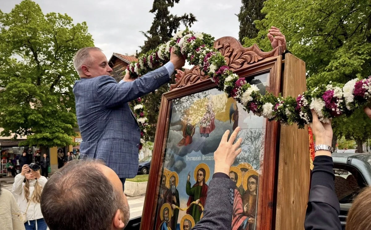 По утвърдена традиция на Светла сряда в Сандански отново посрещнаха