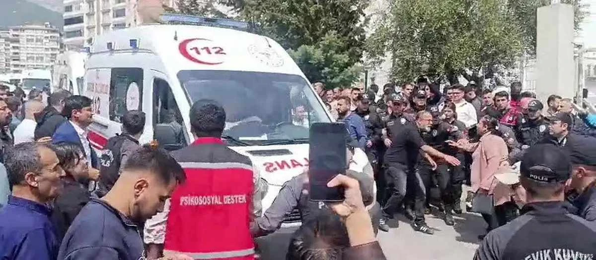 Броят на жертвите при въоръженото нападение срещу училище в турския