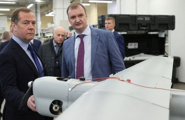 Спете спокойно, европейски партньори: Медведев публикува адреси на заводи в 8 държави и ги обяви за военни цели